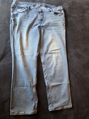 Maurices Light Blue Denim LONG Jeans with Contrast Stitching